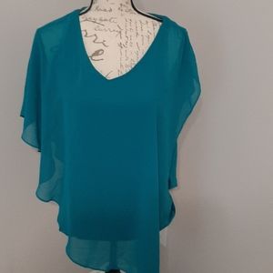 LIGHTWEIGHT NEVER WORN iZ BYER BLOUSE
